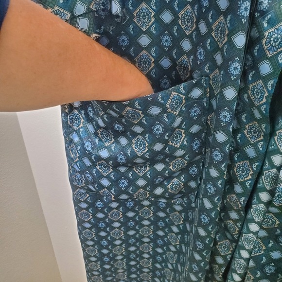 Christian Dior Monsieur Satin Robe - Picture 11 of 12